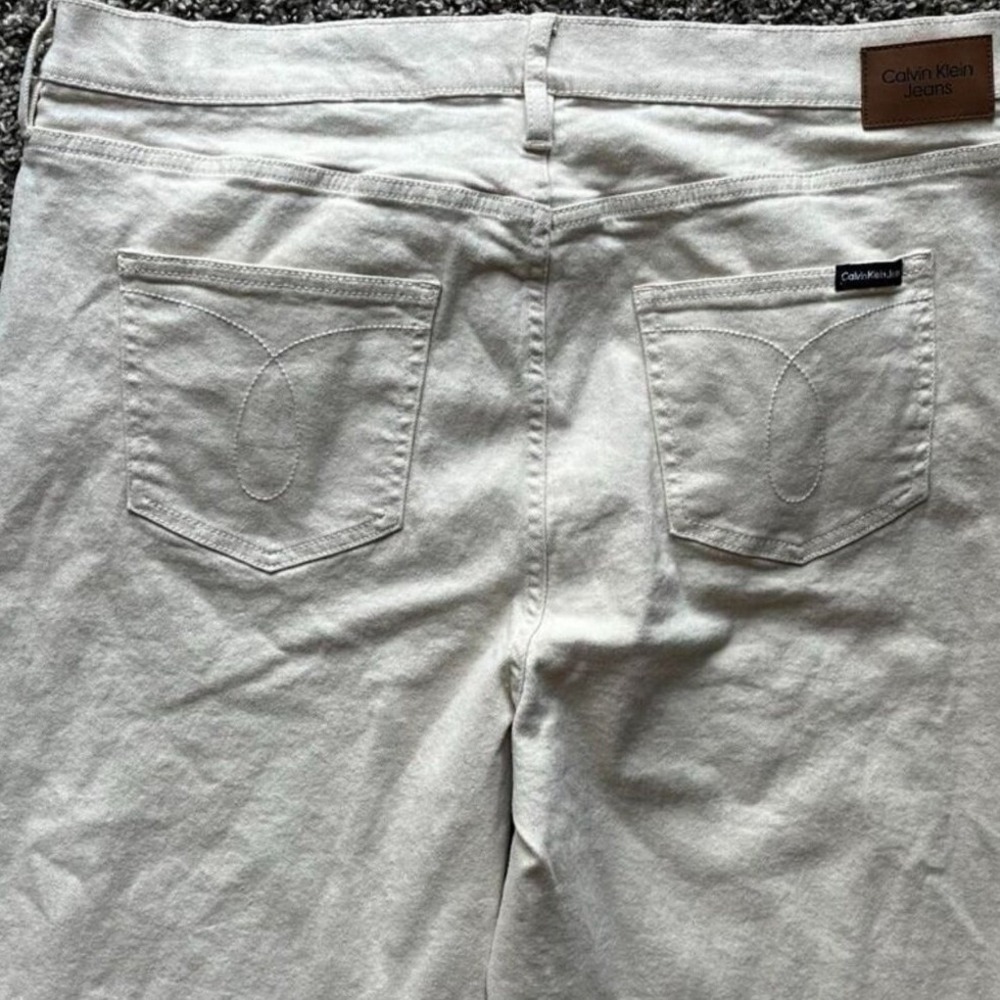 Calvin Klein Jeans Mens 32 High Rise 90s Fit Off White Cream Straight Leg Denim - Picture 7 of 7